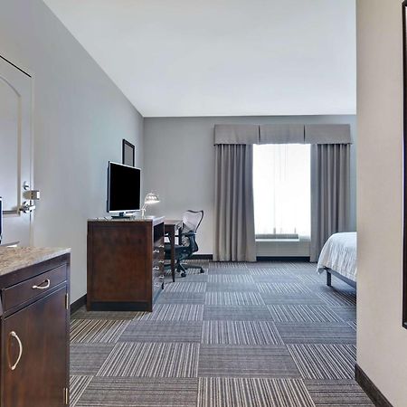 Hilton Garden Inn And Fayetteville Convention Center Екстер'єр фото