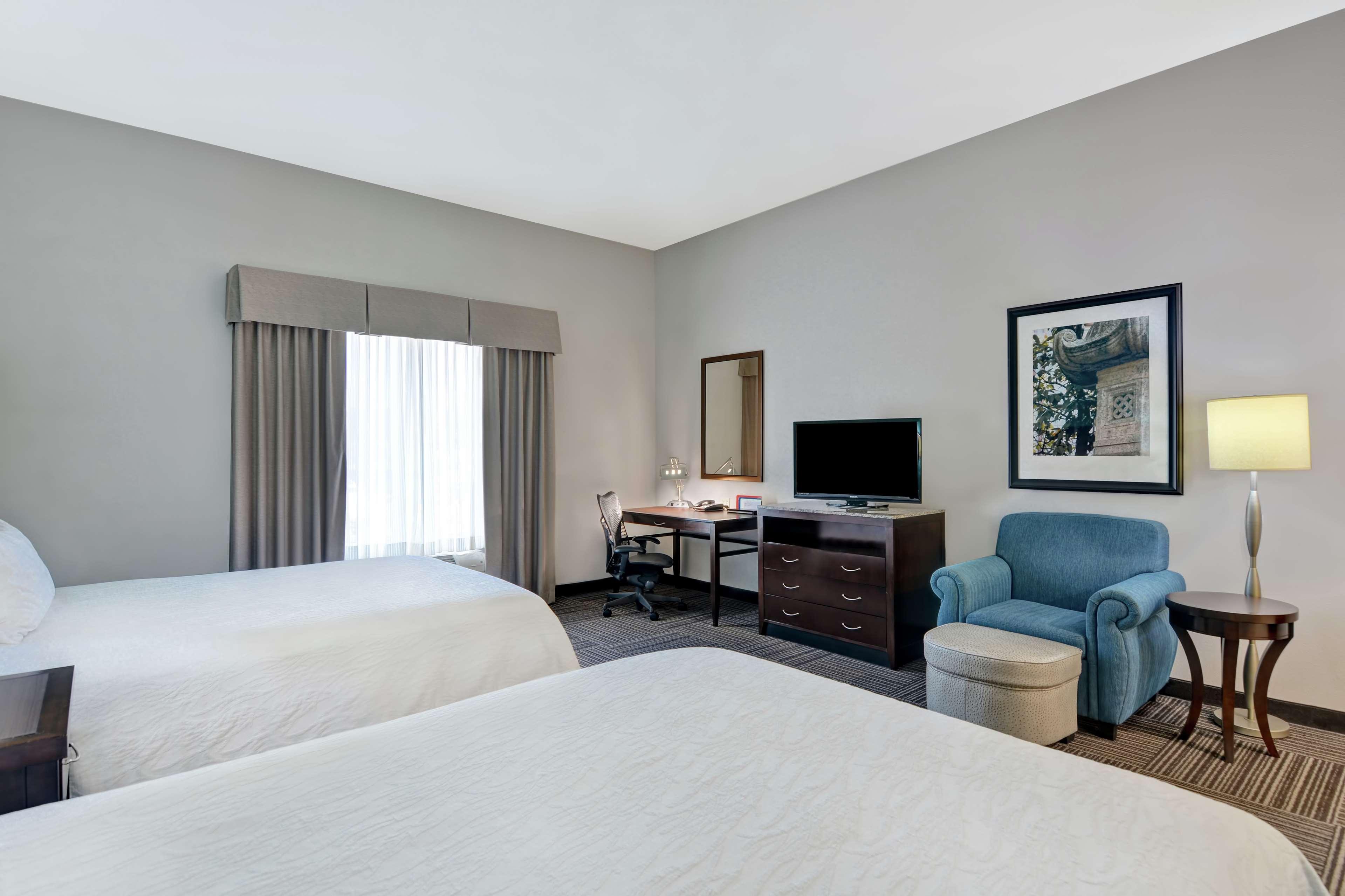 Hilton Garden Inn And Fayetteville Convention Center Екстер'єр фото