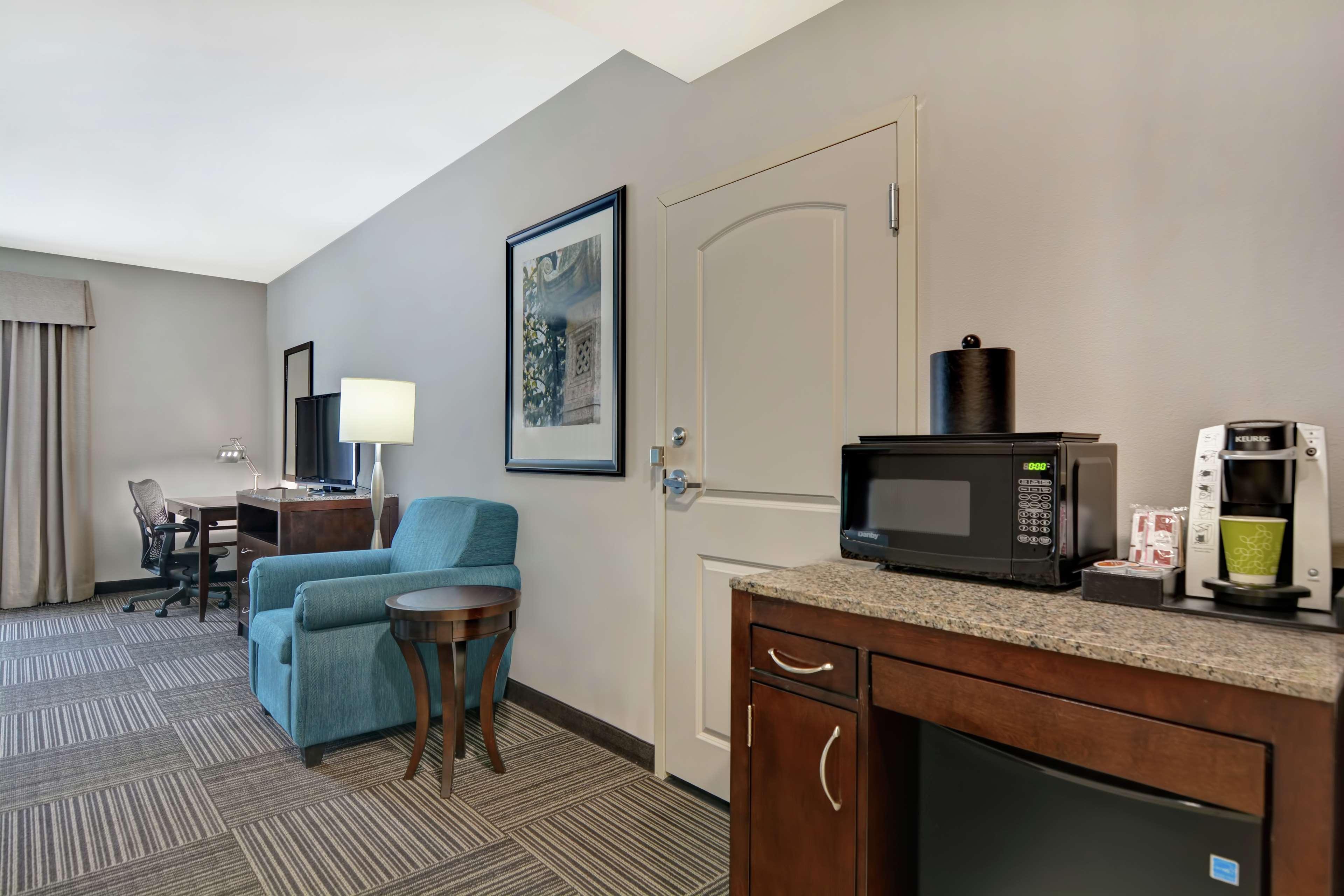 Hilton Garden Inn And Fayetteville Convention Center Екстер'єр фото