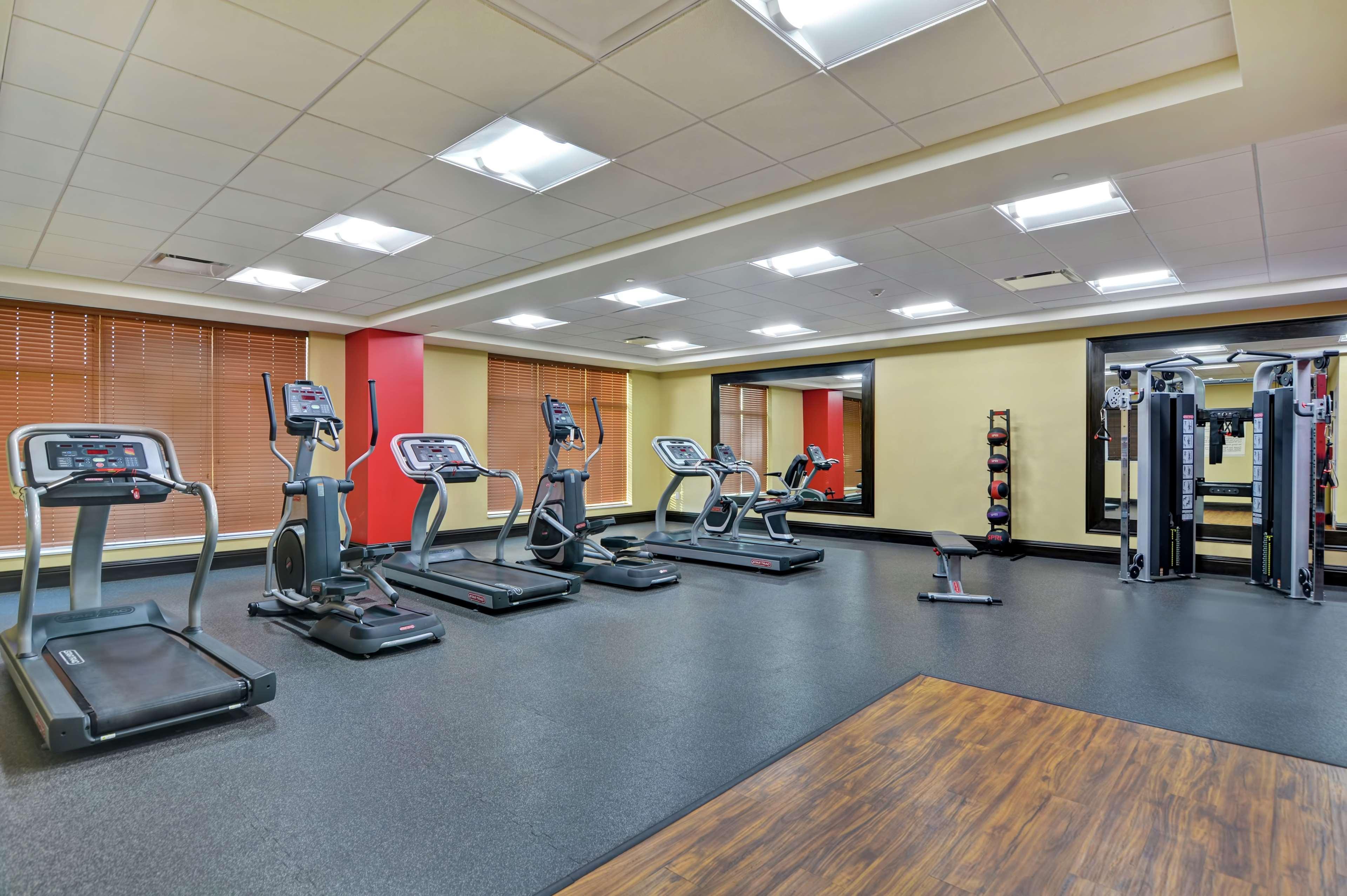 Hilton Garden Inn And Fayetteville Convention Center Екстер'єр фото