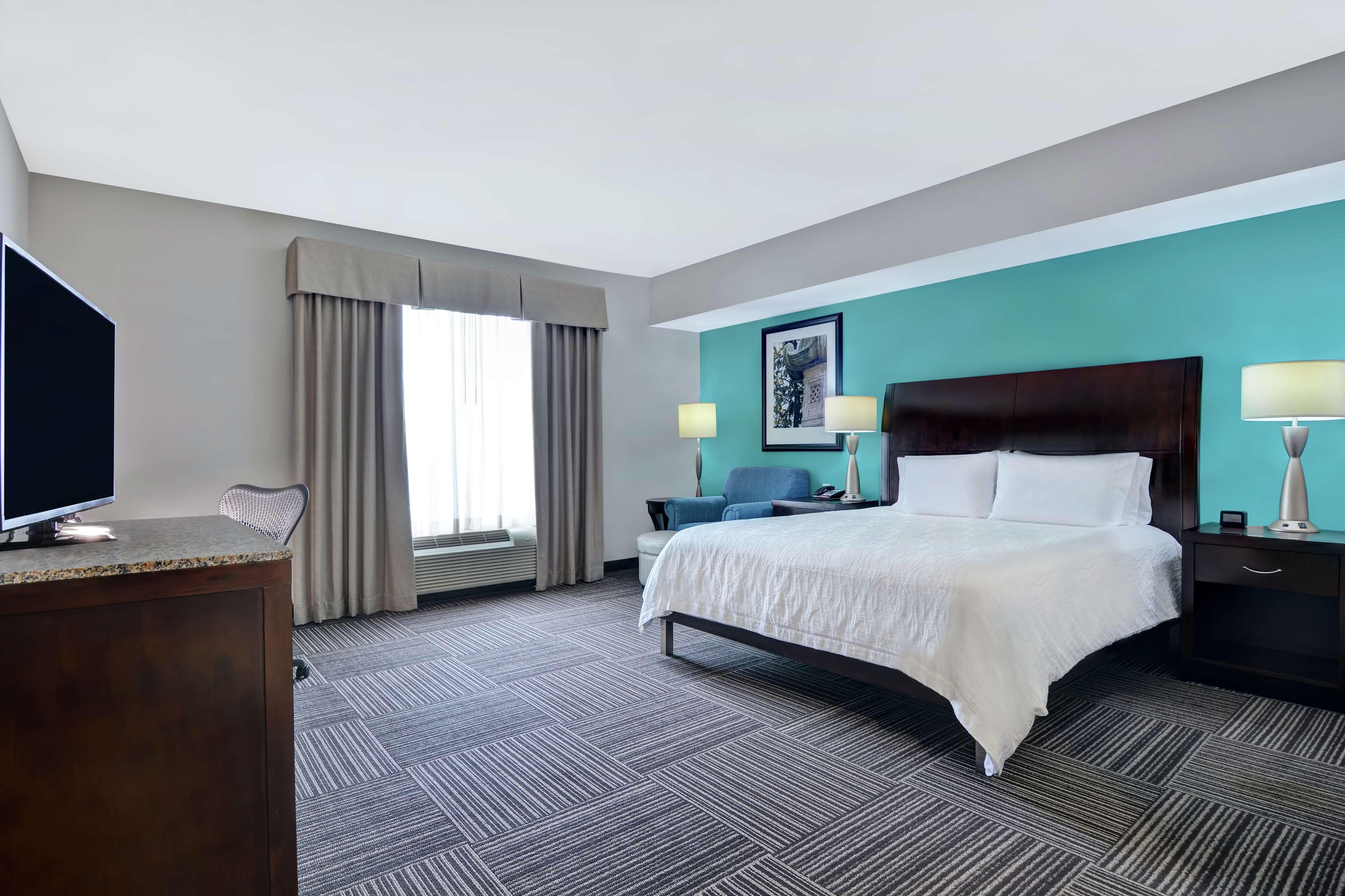 Hilton Garden Inn And Fayetteville Convention Center Екстер'єр фото