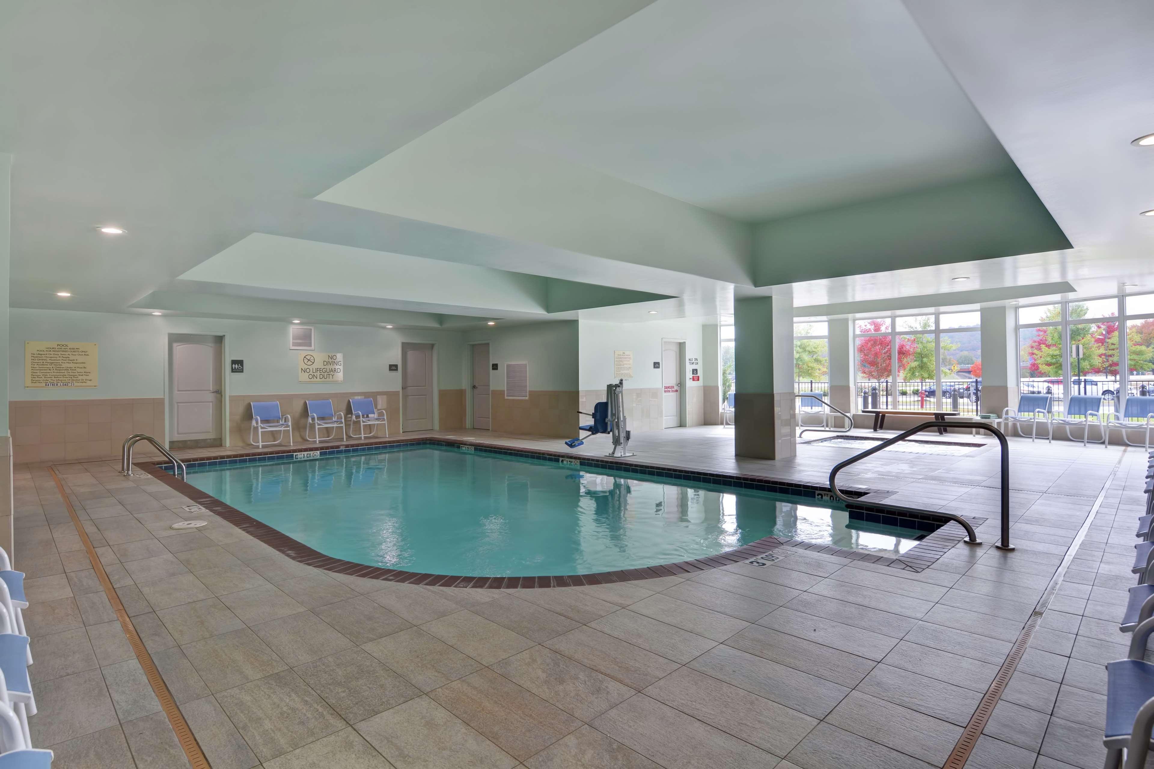 Hilton Garden Inn And Fayetteville Convention Center Екстер'єр фото