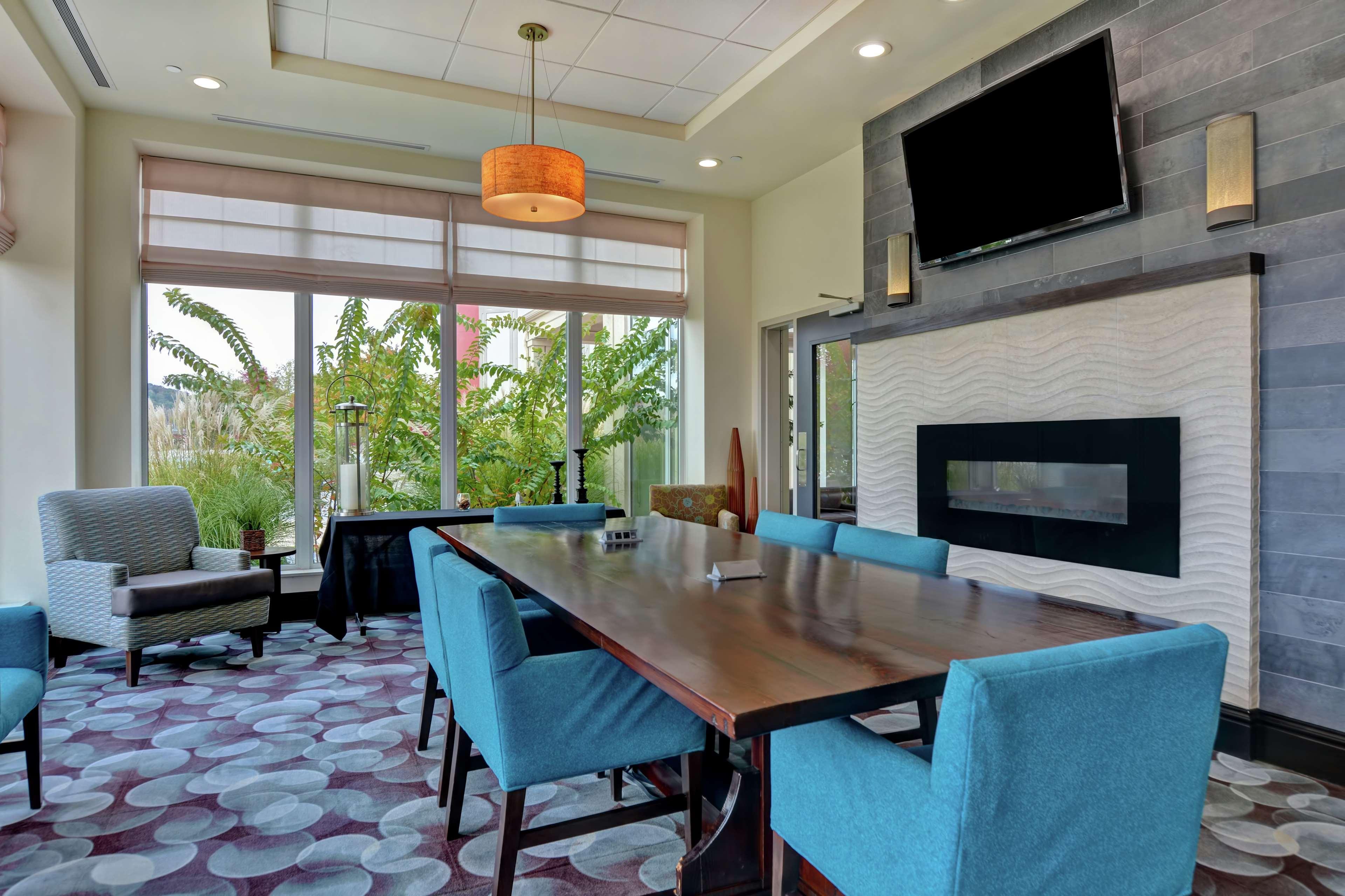 Hilton Garden Inn And Fayetteville Convention Center Екстер'єр фото