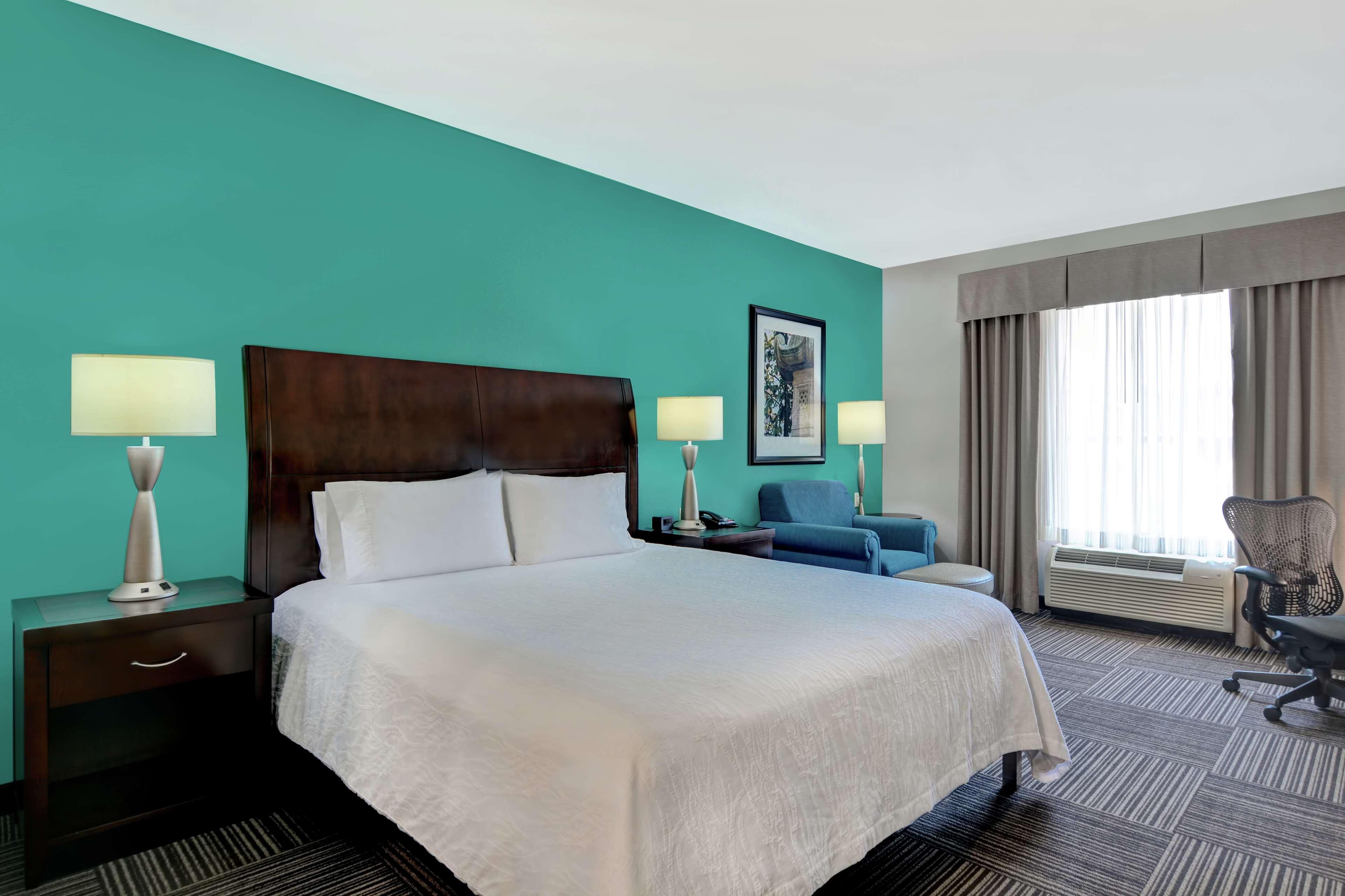 Hilton Garden Inn And Fayetteville Convention Center Екстер'єр фото