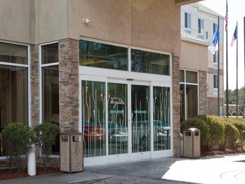 Hilton Garden Inn And Fayetteville Convention Center Екстер'єр фото
