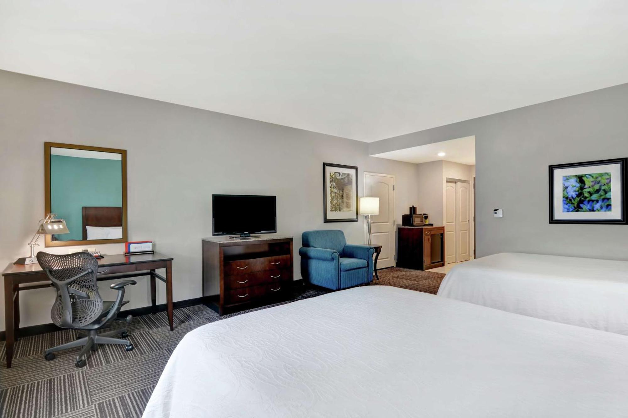 Hilton Garden Inn And Fayetteville Convention Center Екстер'єр фото